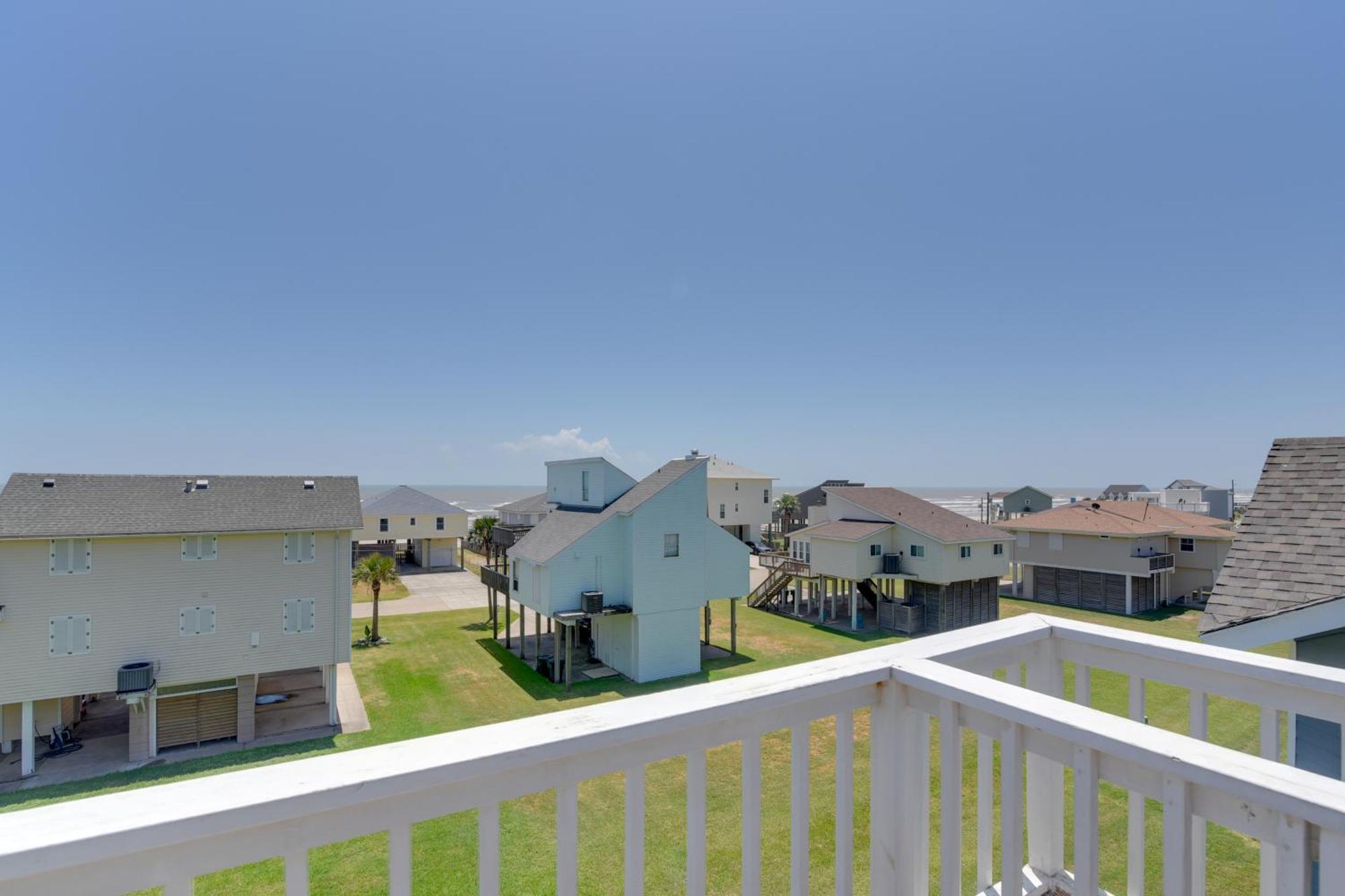 Galveston Townhome With Balconies Walk To Beach! Esterno foto